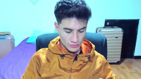 Snapshot of dominic_radccliffe chatting on 10/07/25, 03:14 Your real love online show from 10/07/25, 03:14