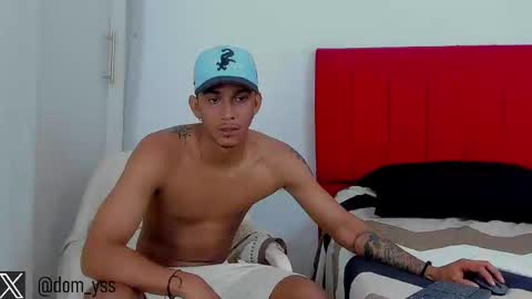 Snapshot of dominic_smith_ chatting on 02/23/25, 01:46 dominic_smith_ online show from 02/23/25, 01:46