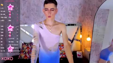 Dominic online show from 09/18/25, 02:19