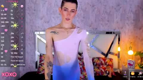 Dominic online show from 10/16/25, 02:29