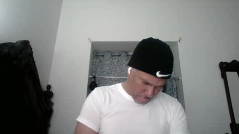 Snapshot of dominicanorico chatting on 04/13/26, 06:57 luis online show from 04/13/26, 06:57