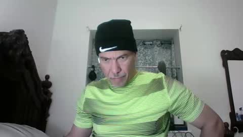 Snapshot of dominicanorico chatting on 04/30/26, 04:46 luis online show from 04/30/26, 04:46
