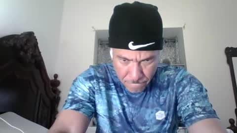 Snapshot of dominicanorico chatting on 05/18/26, 03:13 luis online show from 05/18/26, 03:13