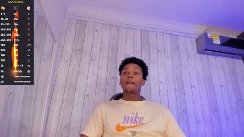 Snapshot of dominicsccott chatting on 03/08/25, 12:41 Dominicscott online show from 03/08/25, 12:41