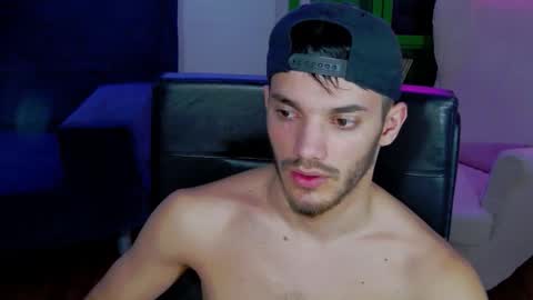 Snapshot of dominicvalente chatting on 11/02/25, 06:32 dominicvalente online show from 11/02/25, 06:32