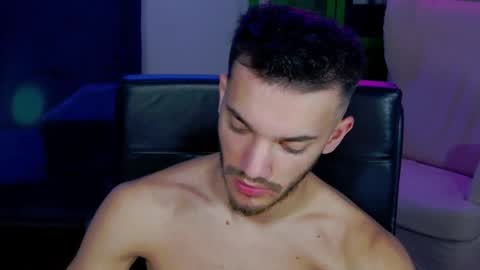 Snapshot of dominicvalente chatting on 11/08/25, 04:29 dominicvalente online show from 11/08/25, 04:29