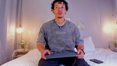 Snapshot of dominik_drake chatting on 06/02/26, 12:40 Dominik Drake online show from 06/02/26, 12:40