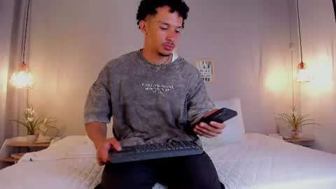Snapshot of dominik_drake chatting on 06/09/26, 12:39 Dominik Drake online show from 06/09/26, 12:39