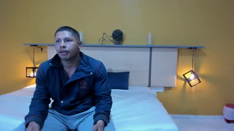 Dominik online show from 09/23/25, 02:20