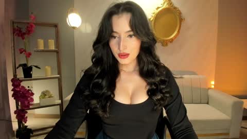 Dominique online show from 01/10/25, 08:37