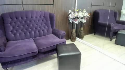 Dominna online show from 12/05/24, 07:38