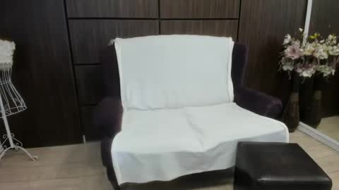 Dominna online show from 01/15/25, 07:48