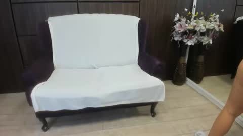 Dominna online show from 10/21/25, 04:13