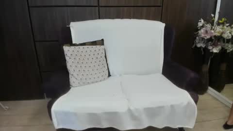 Dominna online show from 10/22/25, 05:24