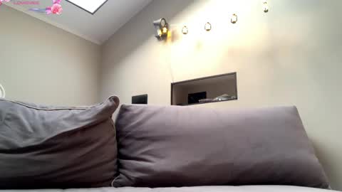 Kira online show from 05/25/26, 02:28