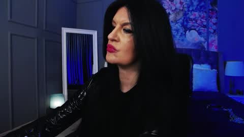 Dom Melisa online show from 12/14/25, 10:25