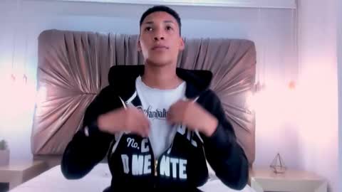 Domminick18 online show from 10/11/25, 07:01