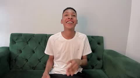 Domminick18 online show from 11/03/25, 07:59