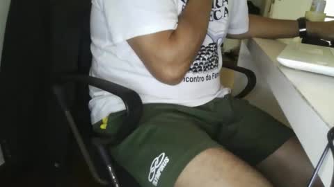 Snapshot of domruanjf chatting on 10/09/25, 03:32 Dom Ruan CF online show from 10/09/25, 03:32