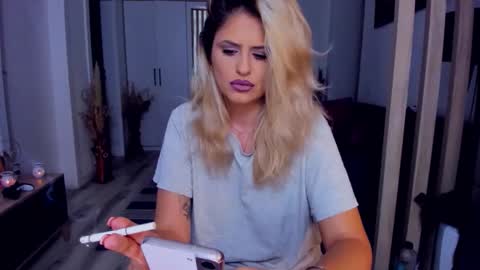 Snapshot of domtessa chatting on 09/14/25, 06:07 Tessa online show from 09/14/25, 06:07