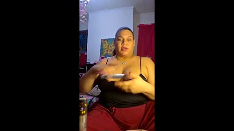 Snapshot of domtstopgal chatting on 05/11/26, 02:39 domtstopgal online show from 05/11/26, 02:39