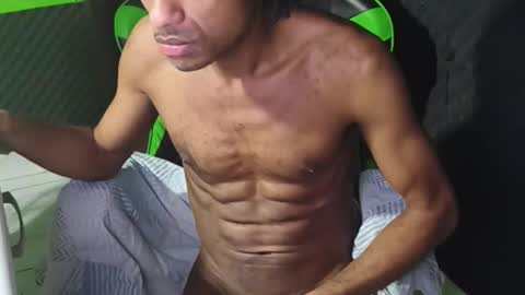 Snapshot of dondiego5511 chatting on 04/10/26, 05:12 dondiego5511 online show from 04/10/26, 05:12