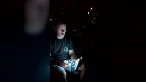 Snapshot of dondoin chatting on 07/31/26, 01:27 live online show from 07/31/26, 01:27
