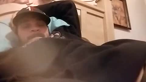 Snapshot of donglish718856 chatting on 12/15/25, 02:27 donglish718856 online show from 12/15/25, 02:27