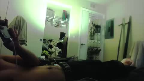 donlopez18 online show from 10/12/25, 09:14