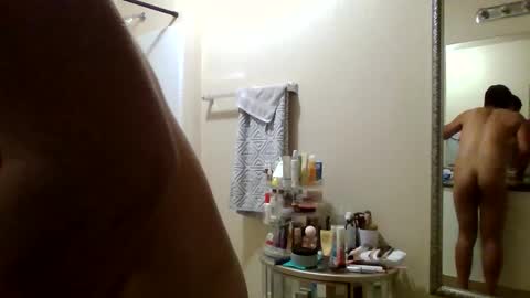 donlopez18 online show from 10/29/25, 04:09