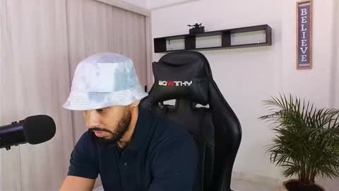 Snapshot of donn_cruz chatting on 10/01/25, 05:41 Victor online show from 10/01/25, 05:41