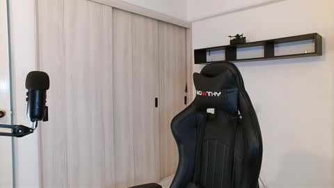 Snapshot of donn_cruz chatting on 10/03/25, 04:15 Victor online show from 10/03/25, 04:15