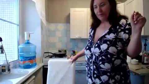 Tatiana 43 curvy sexy body and Joanna redhead 39 years online show from 12/08/24, 09:46