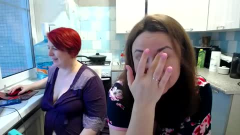 Tatiana 43 curvy sexy body and Joanna redhead 39 years online show from 01/22/25, 07:03