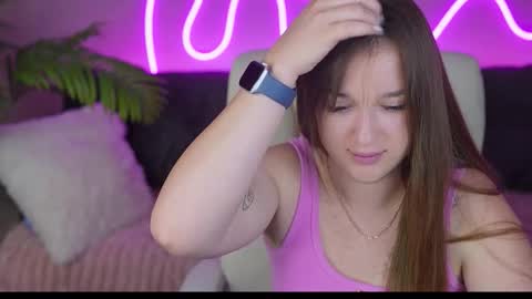 DONNA online show from 09/18/25, 05:09