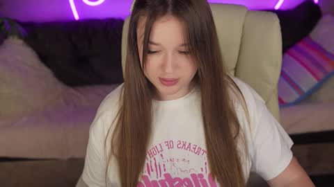 DONNA online show from 11/21/25, 09:24