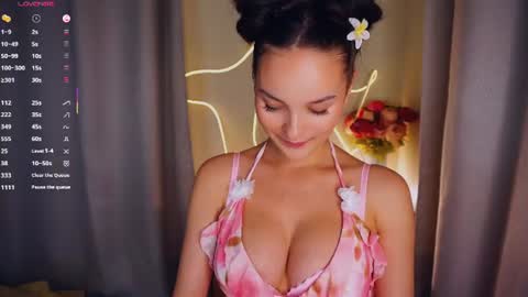 Victoria online show from 07/22/26, 07:49