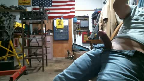 Snapshot of donniestone chatting on 09/12/25, 01:22 donniestone online show from 09/12/25, 01:22