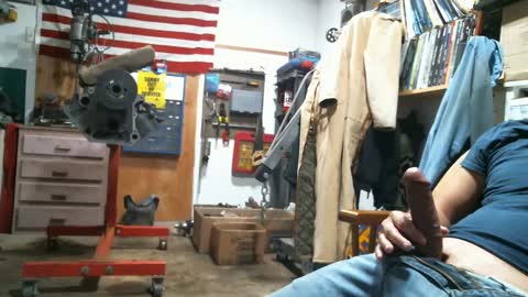 Snapshot of donniestone chatting on 09/18/25, 01:13 donniestone online show from 09/18/25, 01:13