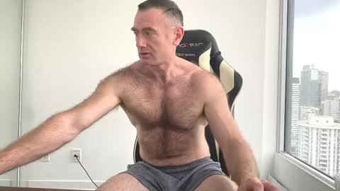 Snapshot of donnybasilisk chatting on 10/22/25, 04:29 Donny online show from 10/22/25, 04:29