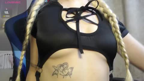 Nika online show from 10/15/25, 08:58