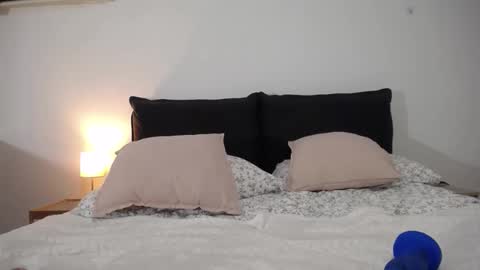 Snapshot of dontcallmeangel_ chatting on 10/07/25, 09:45 Iara online show from 10/07/25, 09:45