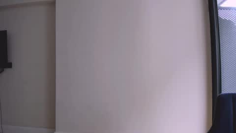 Snapshot of donteatcats_ chatting on 11/16/25, 09:59 Sam online show from 11/16/25, 09:59