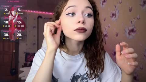 Snapshot of dontoke_ chatting on 01/12/25, 02:19 Nicole online show from 01/12/25, 02:19