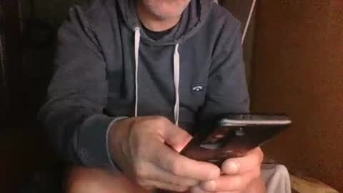 Snapshot of dontwalkonthegrass2 chatting on 02/27/25, 12:02 frenchfirefighter online show from 02/27/25, 12:02