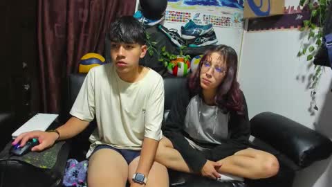 Snapshot of donuts_dd chatting on 09/24/25, 08:39 Donuts DD online show from 09/24/25, 08:39