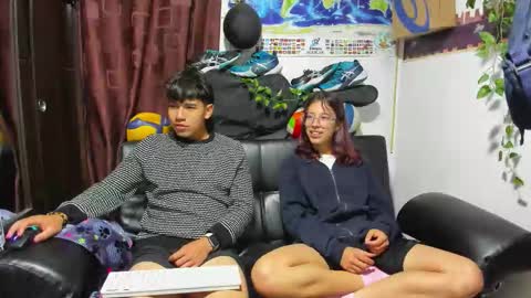 Snapshot of donuts_dd chatting on 09/30/25, 07:02 Donuts DD online show from 09/30/25, 07:02