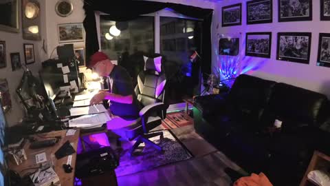 dopeleaf2 online show from 12/24/24, 10:17