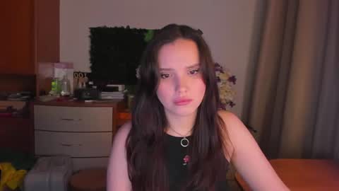 Dora Charmer online show from 07/05/26, 08:05