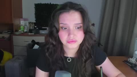 Dora Charmer online show from 07/11/26, 06:43